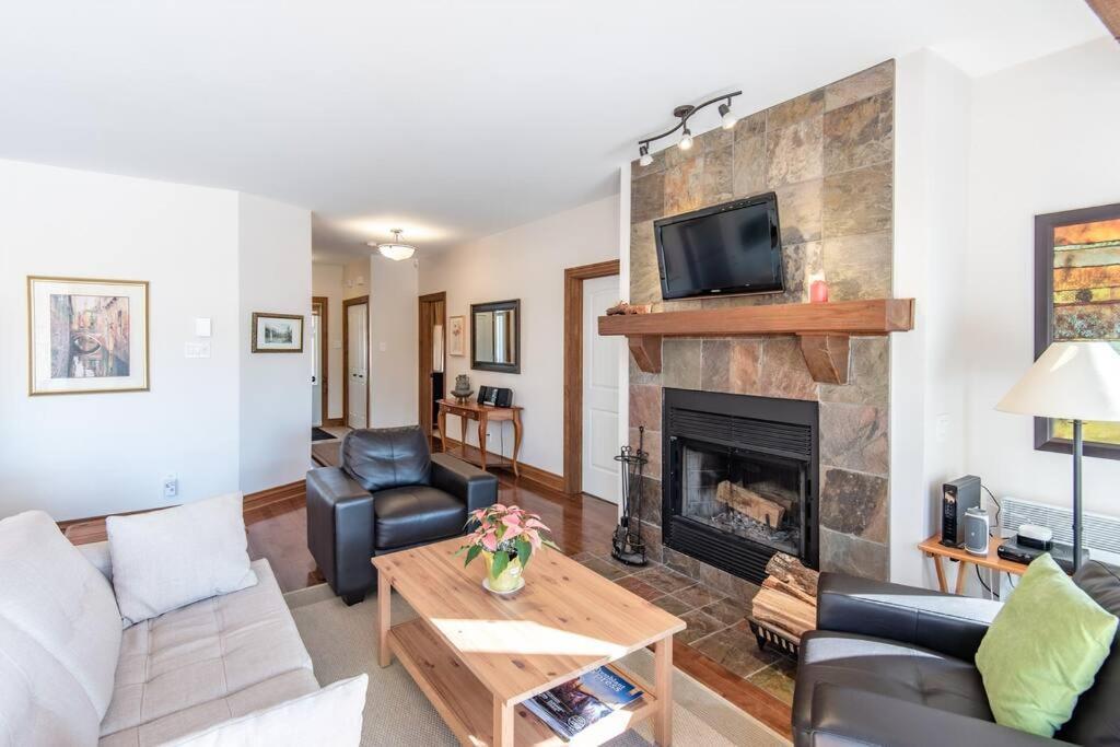 On Golf Near Bike Trail W/ 2 Bdrm 2 Bath *